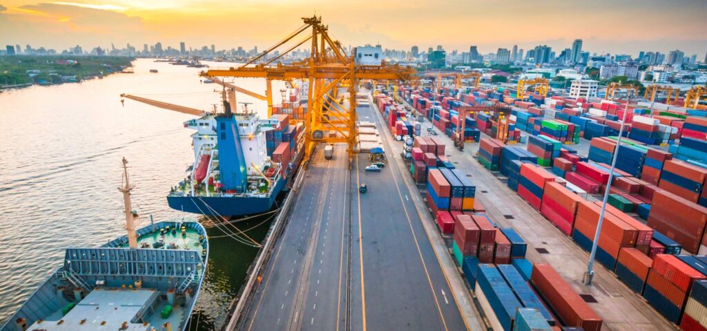As a sea freight forwarder in Kuwait we help you choose ideal modes of transportation and best unit